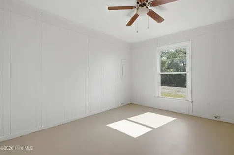 718 Hughes Road Hampstead NC 28443