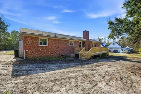 718 Hughes Road Hampstead NC 28443