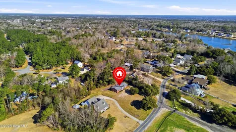 718 Hughes Road Hampstead NC 28443