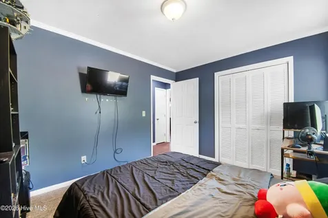 235 Sand Ridge Road Hubert NC 28539
