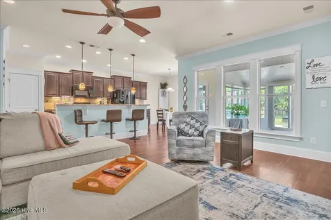 5261 Windlass Road Southport NC 28461