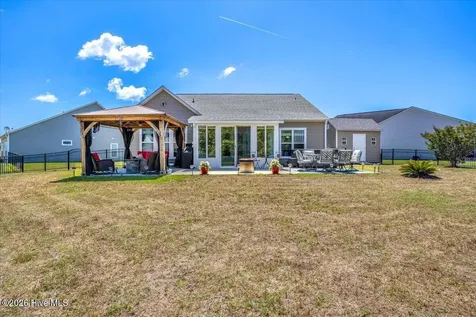 5261 Windlass Road Southport NC 28461
