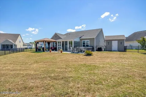 5261 Windlass Road Southport NC 28461