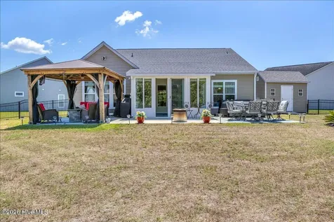 5261 Windlass Road Southport NC 28461