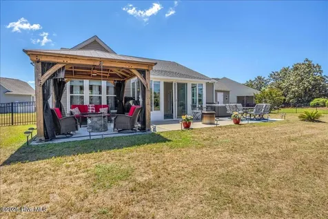 5261 Windlass Road Southport NC 28461