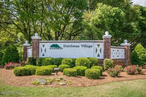 5261 Windlass Road Southport NC 28461