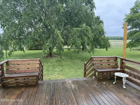 153 N River Landing Grandy NC 27939
