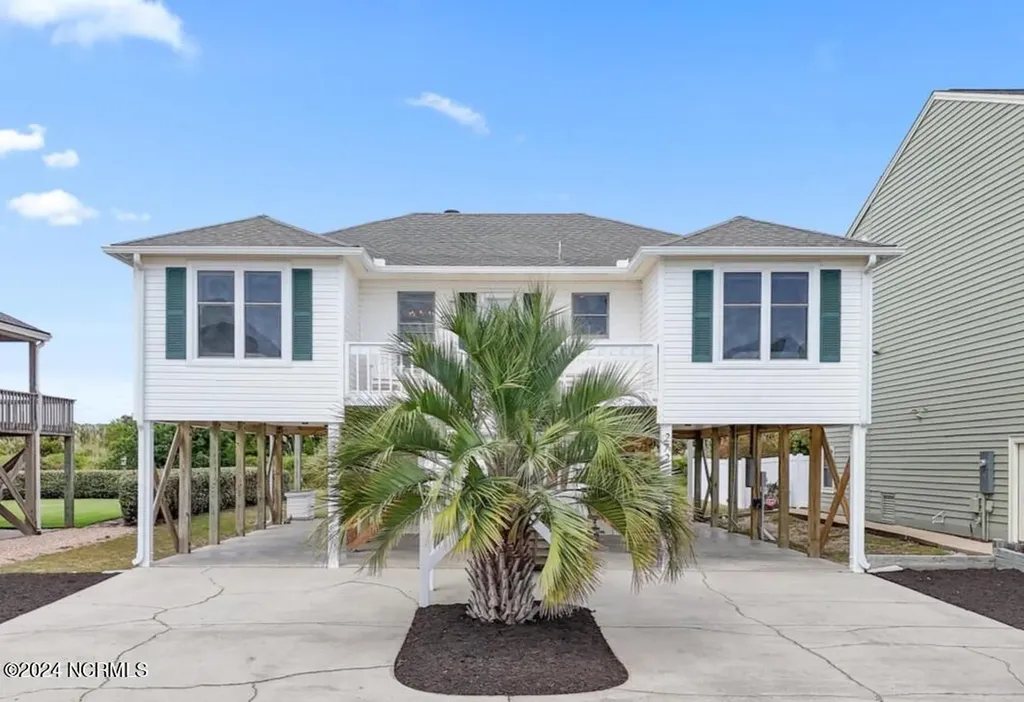 272 Brunswick Avenue W Holden Beach NC 28462