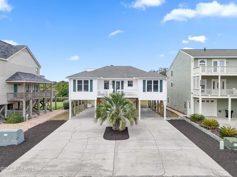 272 Brunswick Avenue W Holden Beach NC 28462