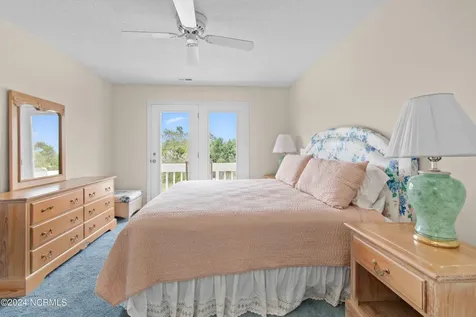272 Brunswick Avenue W Holden Beach NC 28462