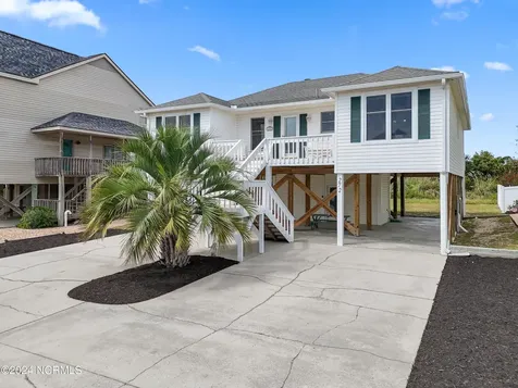 272 Brunswick Avenue W Holden Beach NC 28462