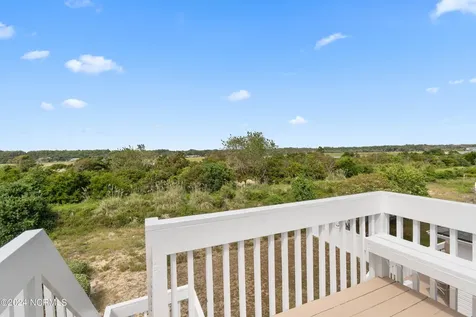 272 Brunswick Avenue W Holden Beach NC 28462