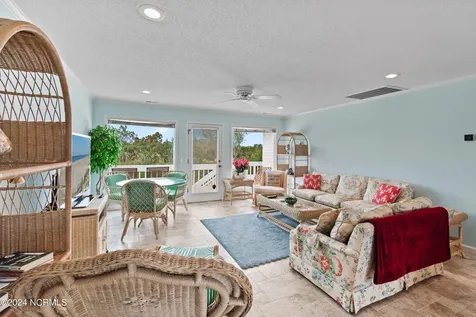272 Brunswick Avenue W Holden Beach NC 28462