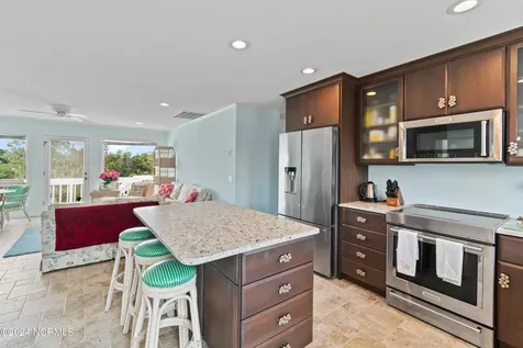 272 Brunswick Avenue W Holden Beach NC 28462