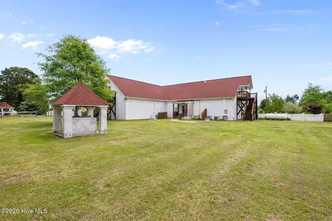 362 Lees Chapel Road Pollocksville NC 28573
