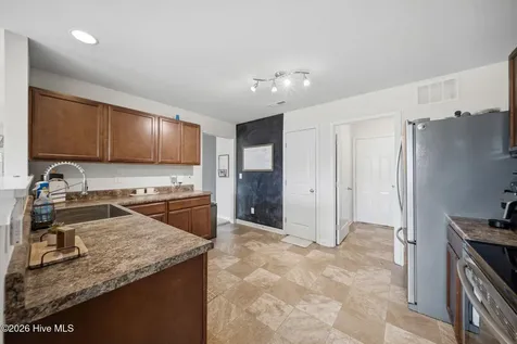 78 E Scotchtown Street NW Supply NC 28462