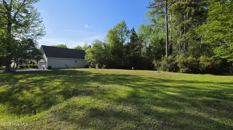 142 N Harbor Drive Beaufort NC 28516