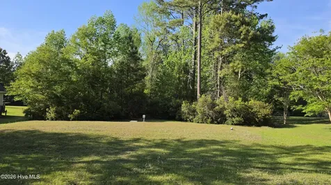 142 N Harbor Drive Beaufort NC 28516