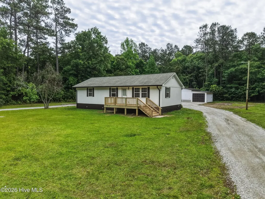 206 Village Drive Beaufort NC 28516