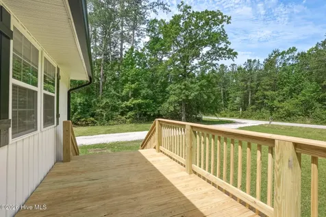 206 Village Drive Beaufort NC 28516