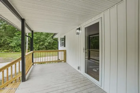 206 Village Drive Beaufort NC 28516