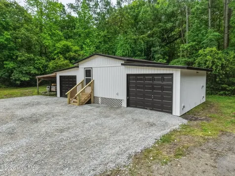 206 Village Drive Beaufort NC 28516