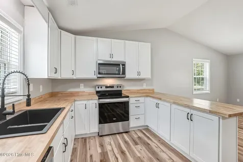 206 Village Drive Beaufort NC 28516