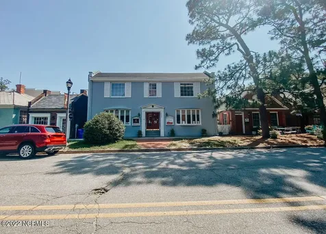 115 E Pennsylvania Avenue Southern Pines NC 28387