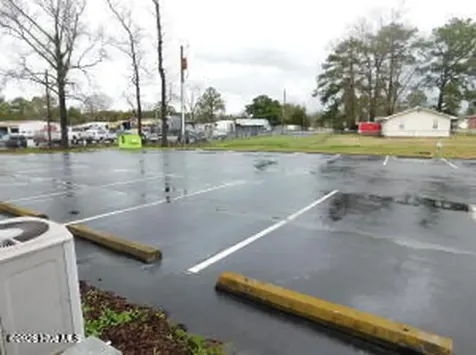 1702 U.s. 70 New Bern NC 28560