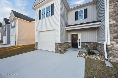 1909 Newbury Way Greenville NC 27834