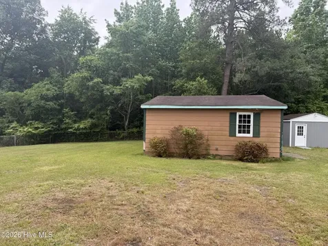 103 Scott Drive Dudley NC 28333