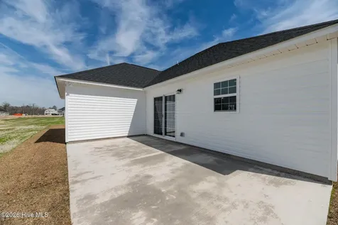 2011 Bluewater Boulevard New Bern NC 28562