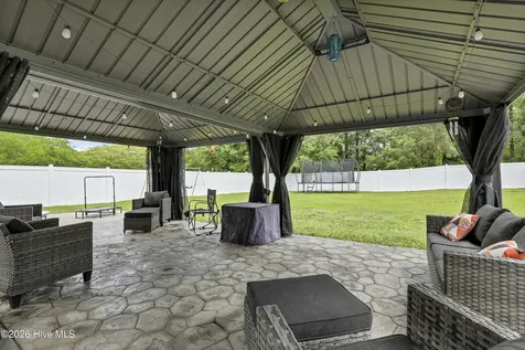 201 Wedgefield Circle Maple Hill NC 28454
