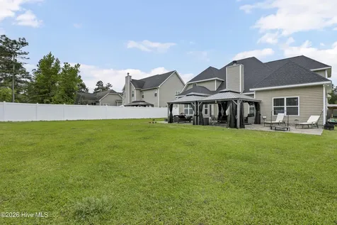 201 Wedgefield Circle Maple Hill NC 28454