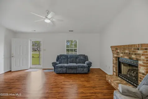 713 Mill Creek Road Newport NC 28570