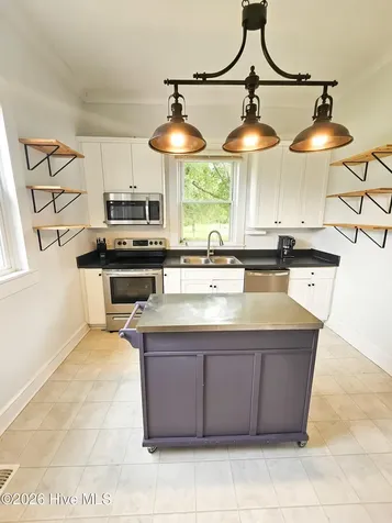 902 Jenkins Avenue Maysville NC 28555