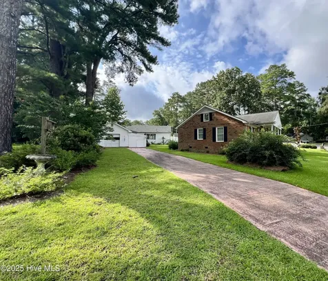 408 W Woodlawn Drive Williamston NC 27892