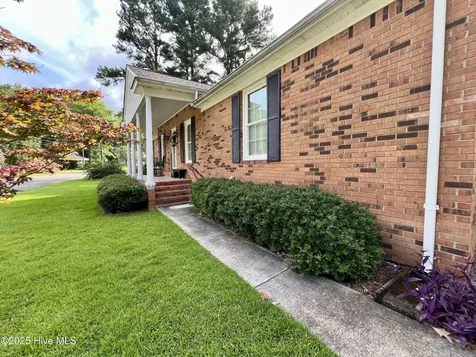408 W Woodlawn Drive Williamston NC 27892