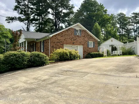 408 W Woodlawn Drive Williamston NC 27892