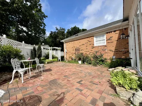 408 W Woodlawn Drive Williamston NC 27892