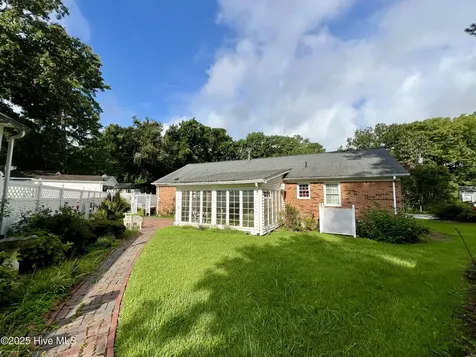 408 W Woodlawn Drive Williamston NC 27892