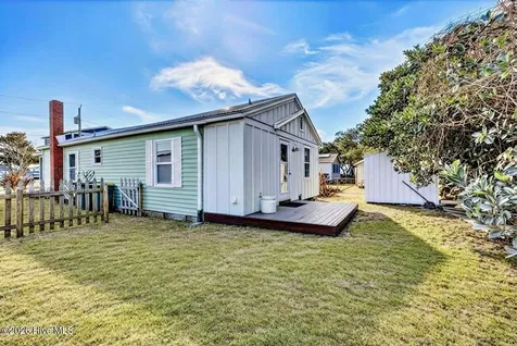 124 Ocean View Avenue Kure Beach NC 28449