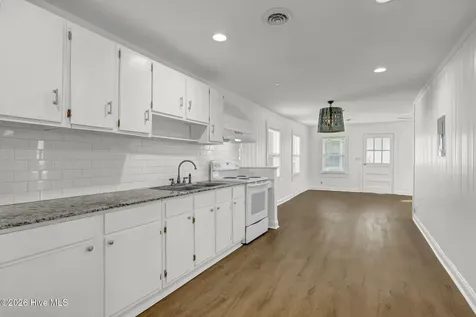 124 Ocean View Avenue Kure Beach NC 28449