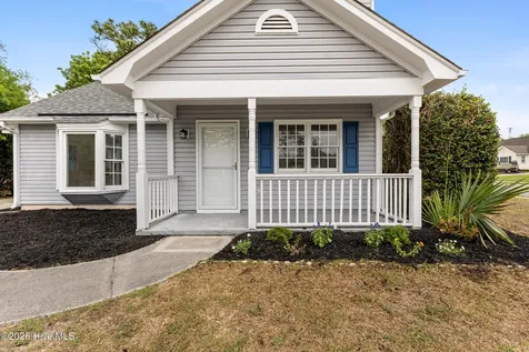 600 Silver Grass Court Wilmington NC 28405