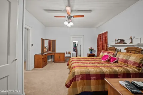 203 E Clinton Street Roseboro NC 28382