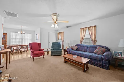 203 E Clinton Street Roseboro NC 28382