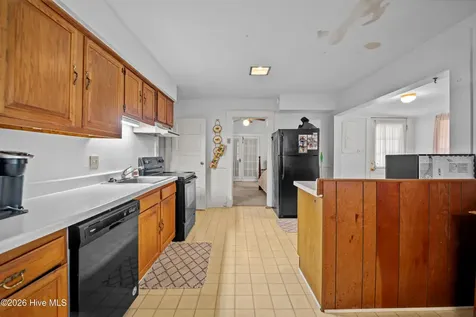 203 E Clinton Street Roseboro NC 28382