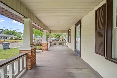 203 E Clinton Street Roseboro NC 28382