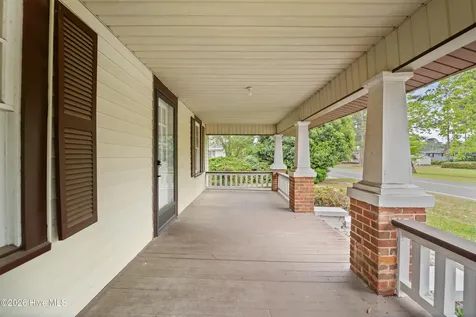 203 E Clinton Street Roseboro NC 28382