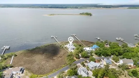 8720 Shipwatch Drive Wilmington NC 28412